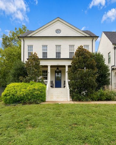 1915A Overhill Dr, Nashville, TN 37215