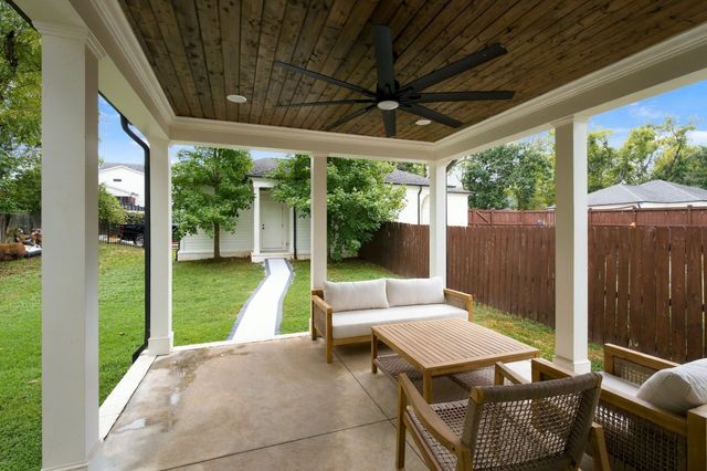 1915A Overhill Dr, Nashville, TN 37215