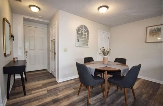 325 Plantation St 213, Worcester, MA 01604