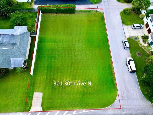 301 30TH AVENUE N, St Petersburg, FL 33704