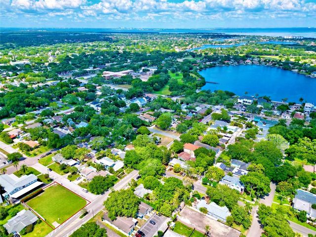 301 30TH AVENUE N, St Petersburg, FL 33704