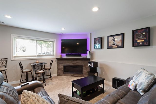 3169 Leyland Trail, Woodbury, MN 55125
