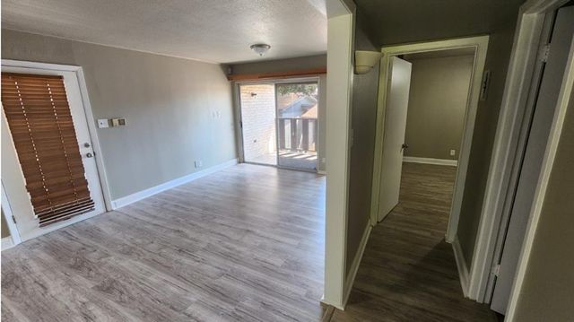 1304 Summit ST 206, Austin, TX 78741