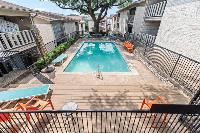 1304 Summit ST 206, Austin, TX 78741