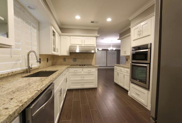 2842 River Birch Drive, Sugar Land, TX 77479