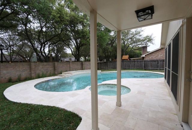 2842 River Birch Drive, Sugar Land, TX 77479