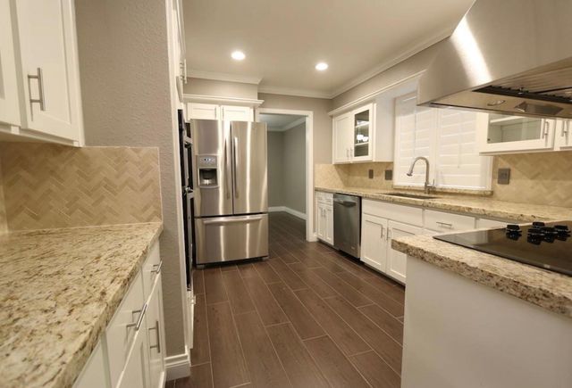 2842 River Birch Drive, Sugar Land, TX 77479