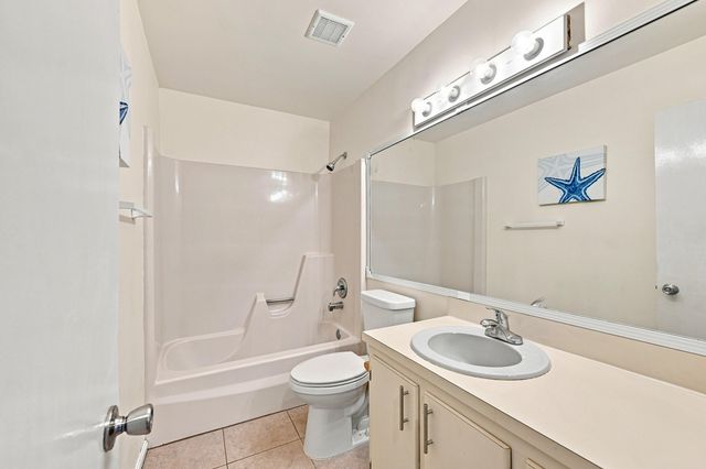 4408 NW 4TH Avenue, Deerfield Beach, FL 33064