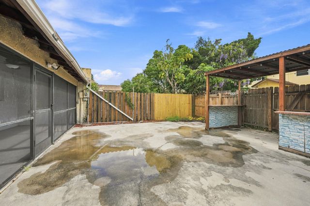 4408 NW 4TH Avenue, Deerfield Beach, FL 33064