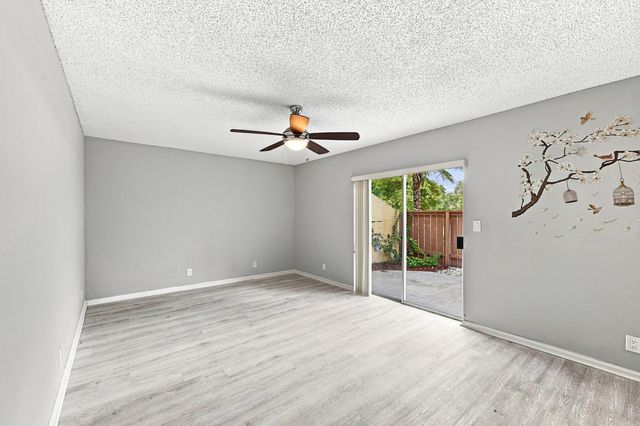 4408 NW 4TH Avenue, Deerfield Beach, FL 33064