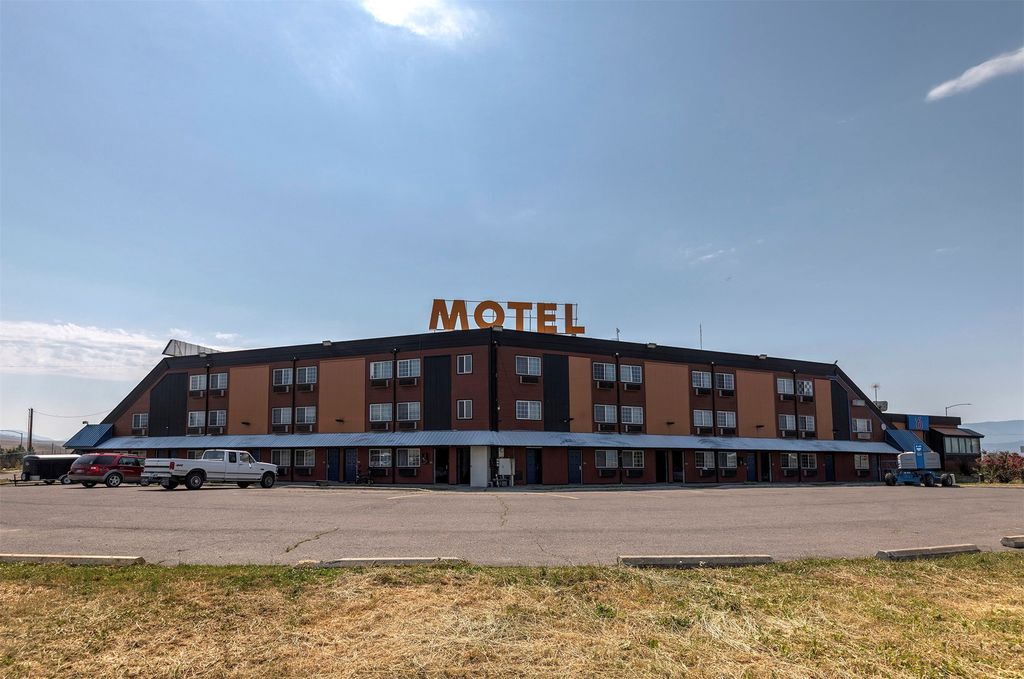 8060 Hwy 10 W, Missoula, MT 59808 photo 14