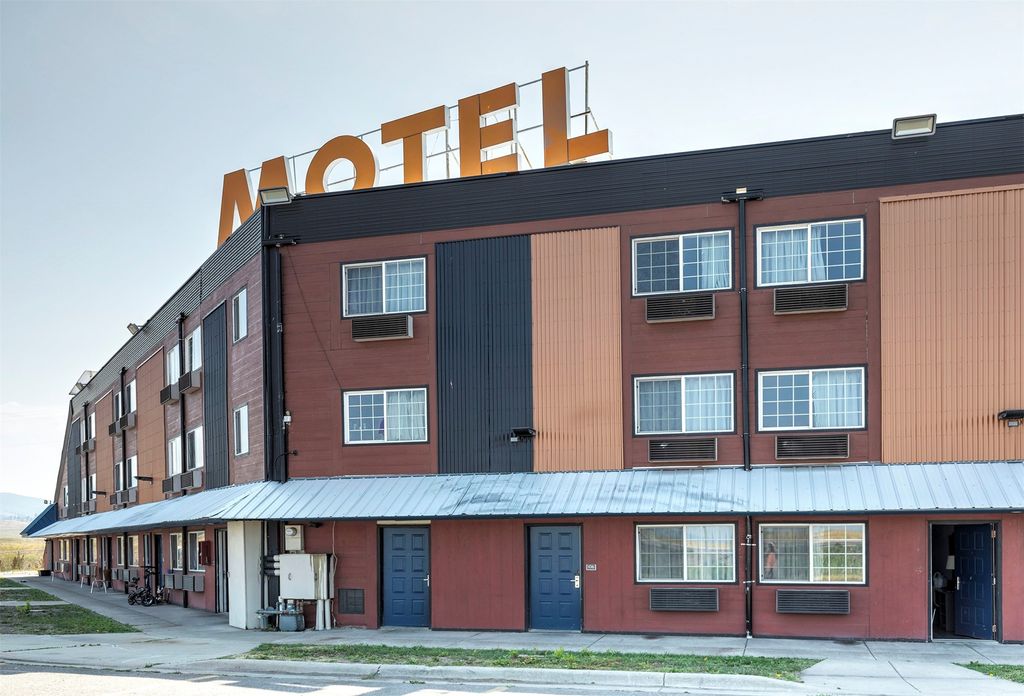 8060 Hwy 10 W, Missoula, MT 59808 photo 15