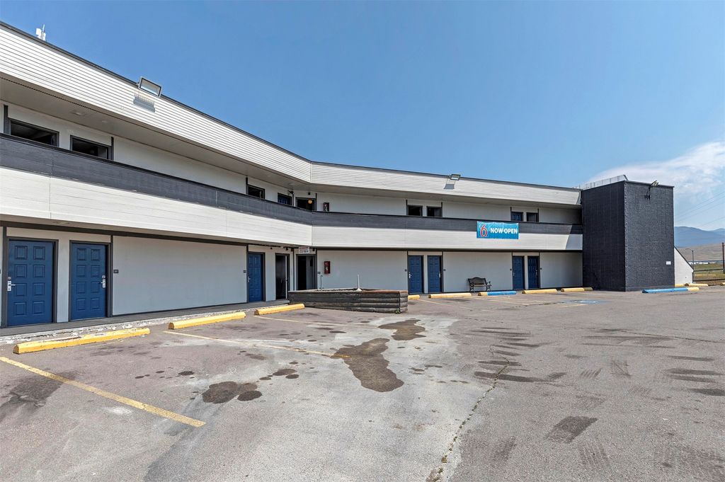 8060 Hwy 10 W, Missoula, MT 59808 photo 3