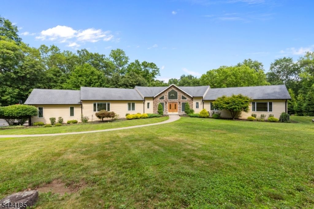 720 Berdan Ave, Wayne Twp., NJ 07470 — exterior