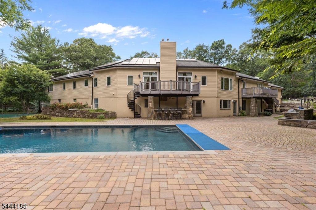 720 Berdan Ave, Wayne Twp., NJ 07470 — photo 4