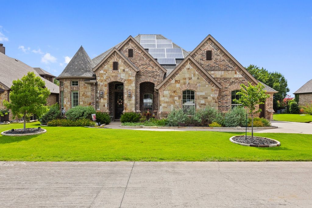 12357 Indian Creek Drive, Fort Worth, TX 76179