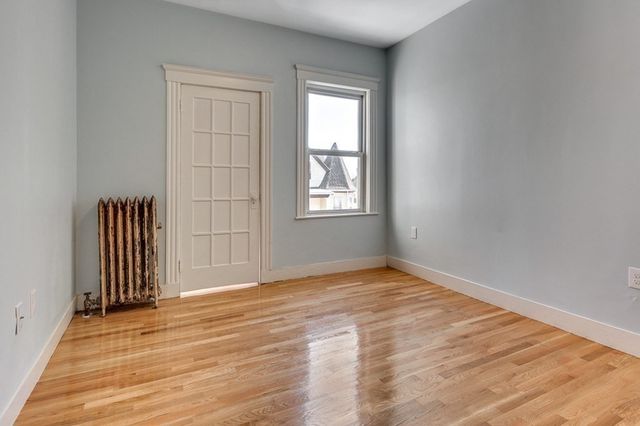 5 Greenheys St 2, Boston, MA 02121