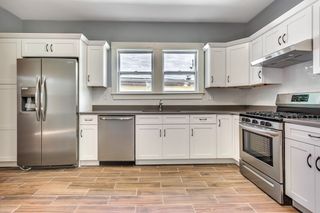 5 Greenheys St 2, Boston, MA 02121