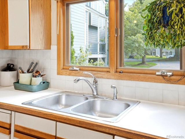 5527 Stonewall Pl, Boulder, CO 80303