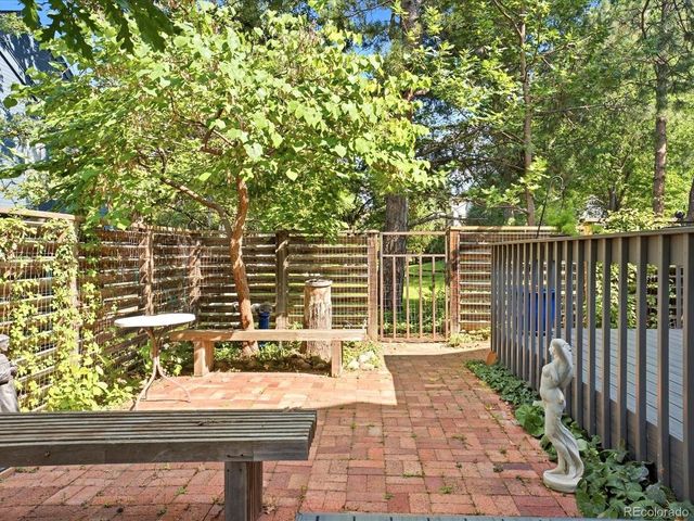 5527 Stonewall Pl, Boulder, CO 80303