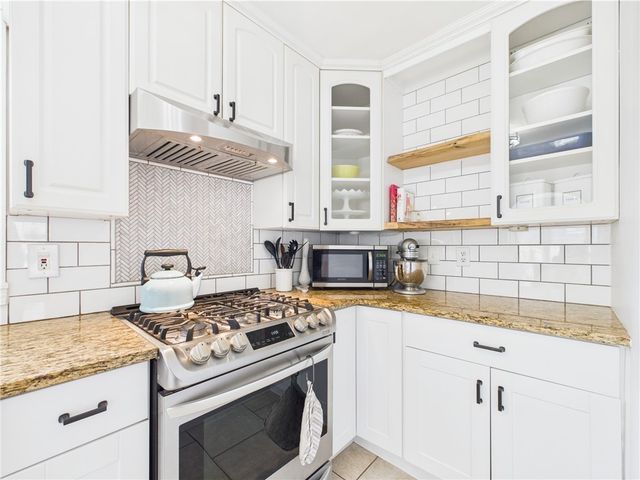 135 Cypress Street, Providence, RI 02906