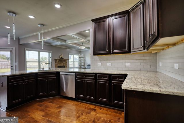 308 Usher Lane, Locust Grove, GA 30248