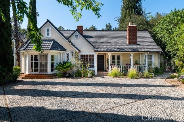 1535 Royal Boulevard, Glendale, CA 91207