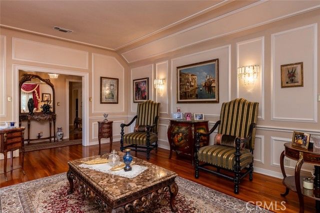 1535 Royal Boulevard, Glendale, CA 91207