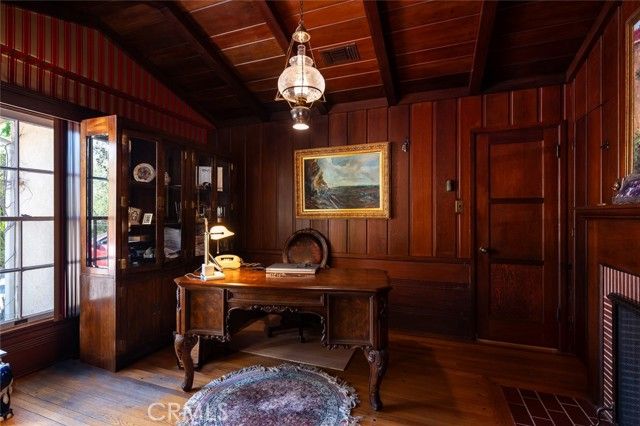 1535 Royal Boulevard, Glendale, CA 91207