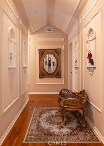 1535 Royal Boulevard, Glendale, CA 91207