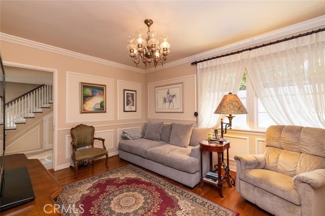 1535 Royal Boulevard, Glendale, CA 91207