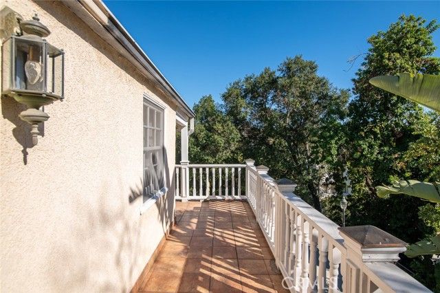 1535 Royal Boulevard, Glendale, CA 91207