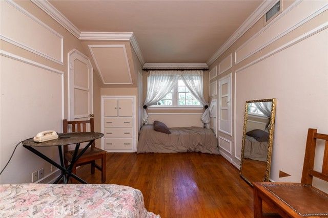 1535 Royal Boulevard, Glendale, CA 91207