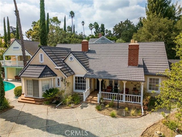 1535 Royal Boulevard, Glendale, CA 91207