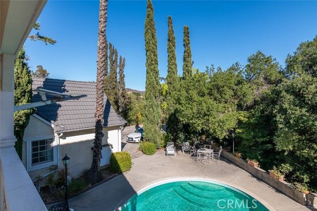 1535 Royal Boulevard, Glendale, CA 91207