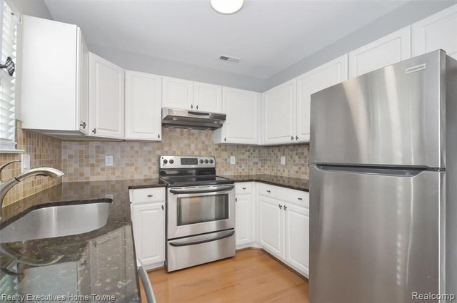 1306 S Main Street, Royal Oak, MI 48067