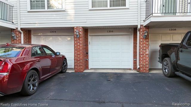 1306 S Main Street, Royal Oak, MI 48067
