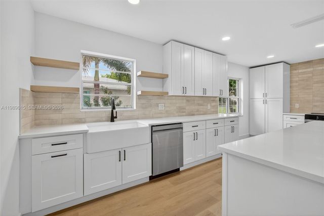 2221 SE Sidonia St, Port St. Lucie, FL 34952