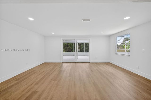 2221 SE Sidonia St, Port St. Lucie, FL 34952