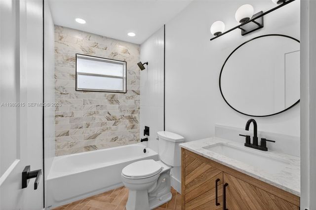 2221 SE Sidonia St, Port St. Lucie, FL 34952