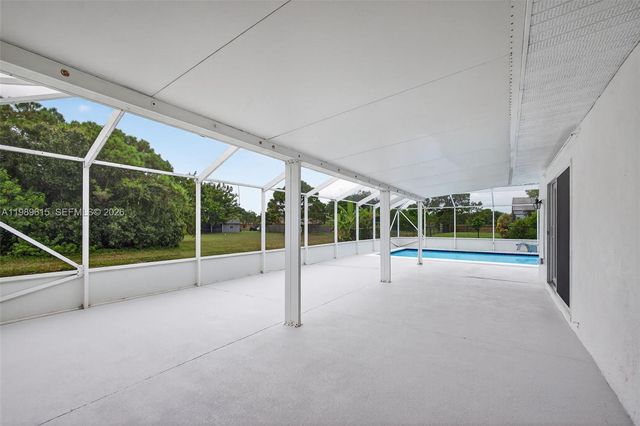 2221 SE Sidonia St, Port St. Lucie, FL 34952