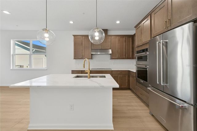 1882 FALCONHURST LANE, Apopka, FL 32703