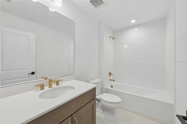 1882 FALCONHURST LANE, Apopka, FL 32703