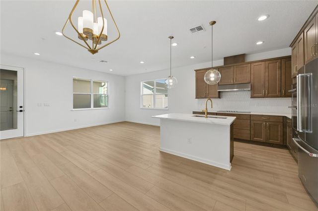 1882 FALCONHURST LANE, Apopka, FL 32703