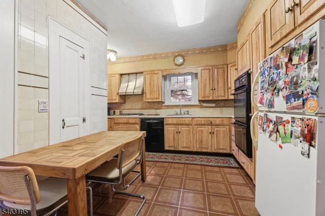 156 Cornell Ave, Hawthorne Boro, NJ 07506