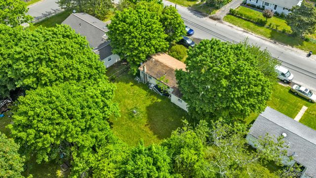 656 Taylor Avenue, Patchogue, NY 11772