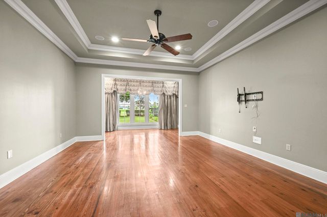3117 Mcclendon Ct, Baton Rouge, LA 70810