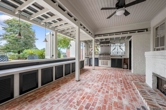 3117 Mcclendon Ct, Baton Rouge, LA 70810
