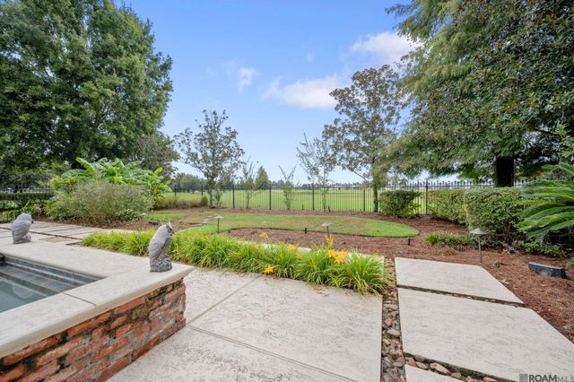 3117 Mcclendon Ct, Baton Rouge, LA 70810
