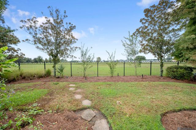 3117 Mcclendon Ct, Baton Rouge, LA 70810